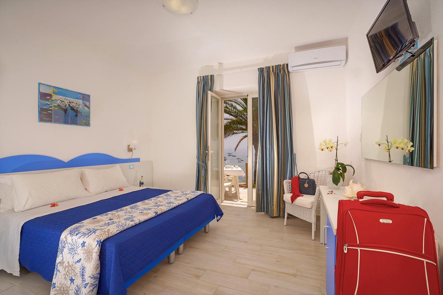 Hotel Ferdinando Beach & Thermal Spa Sant'Angelo  ภายนอก รูปภาพ